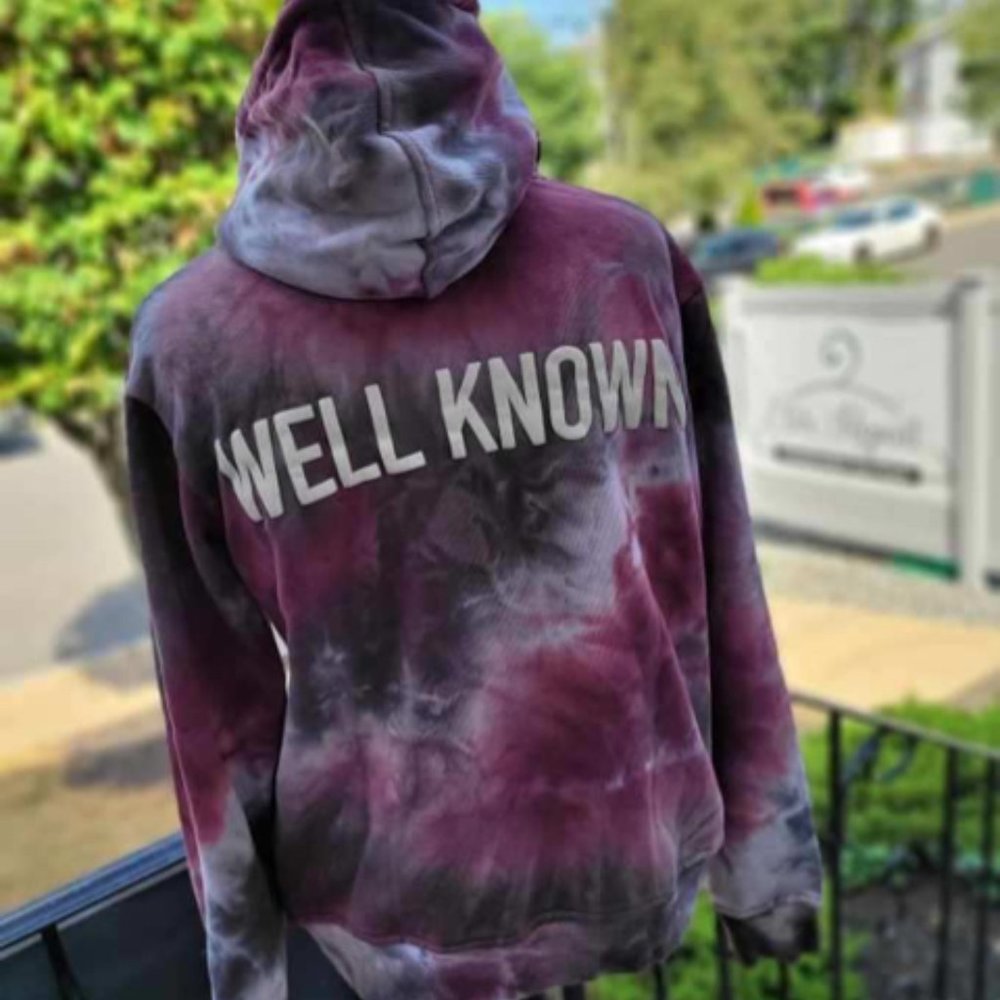 WELL KNOWN STUDIOS TIE DYE SZ M SWEATSHIRT